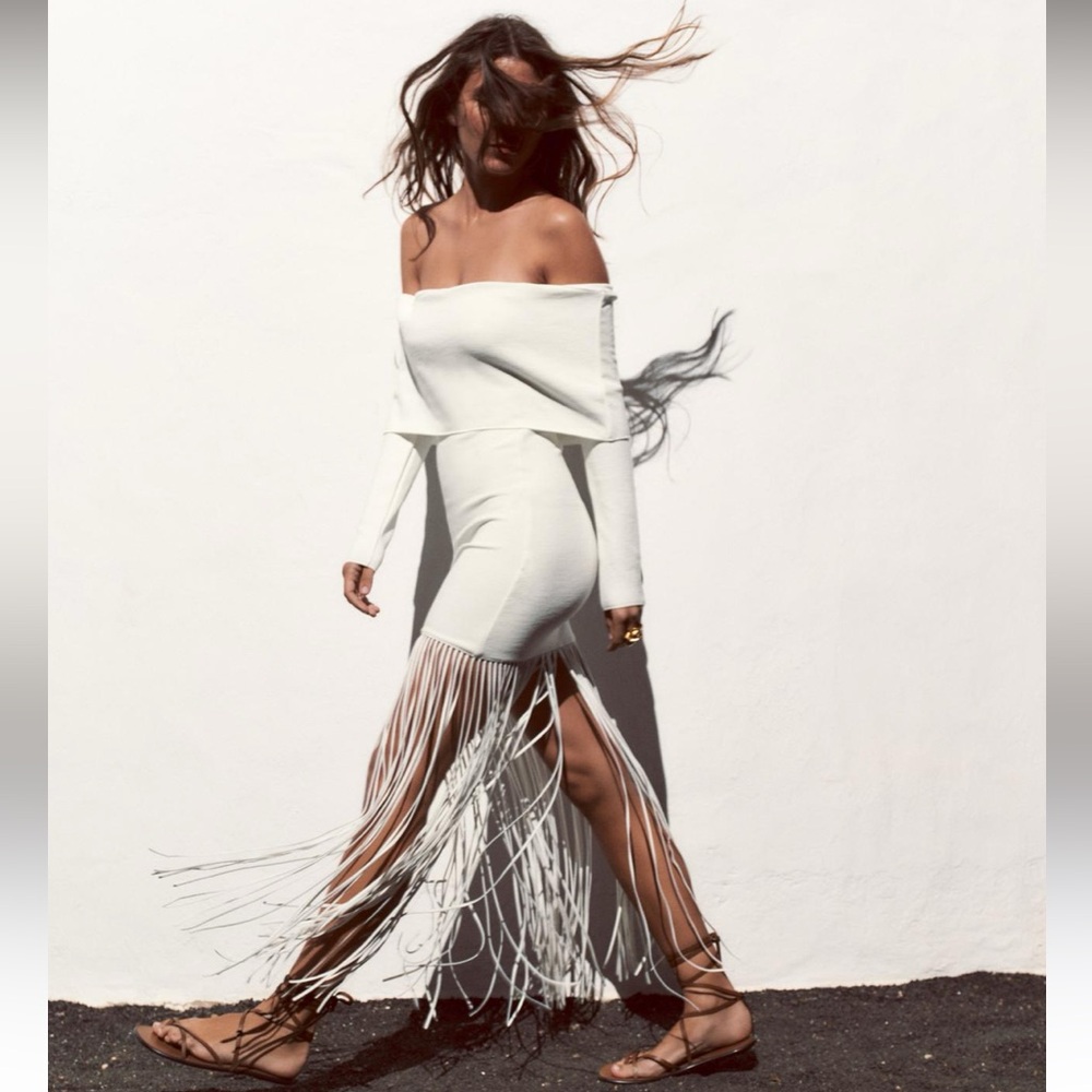 Zara Off-Shoulder Cream Fringe Long-Sleeve Dress - Picture 3 of 7